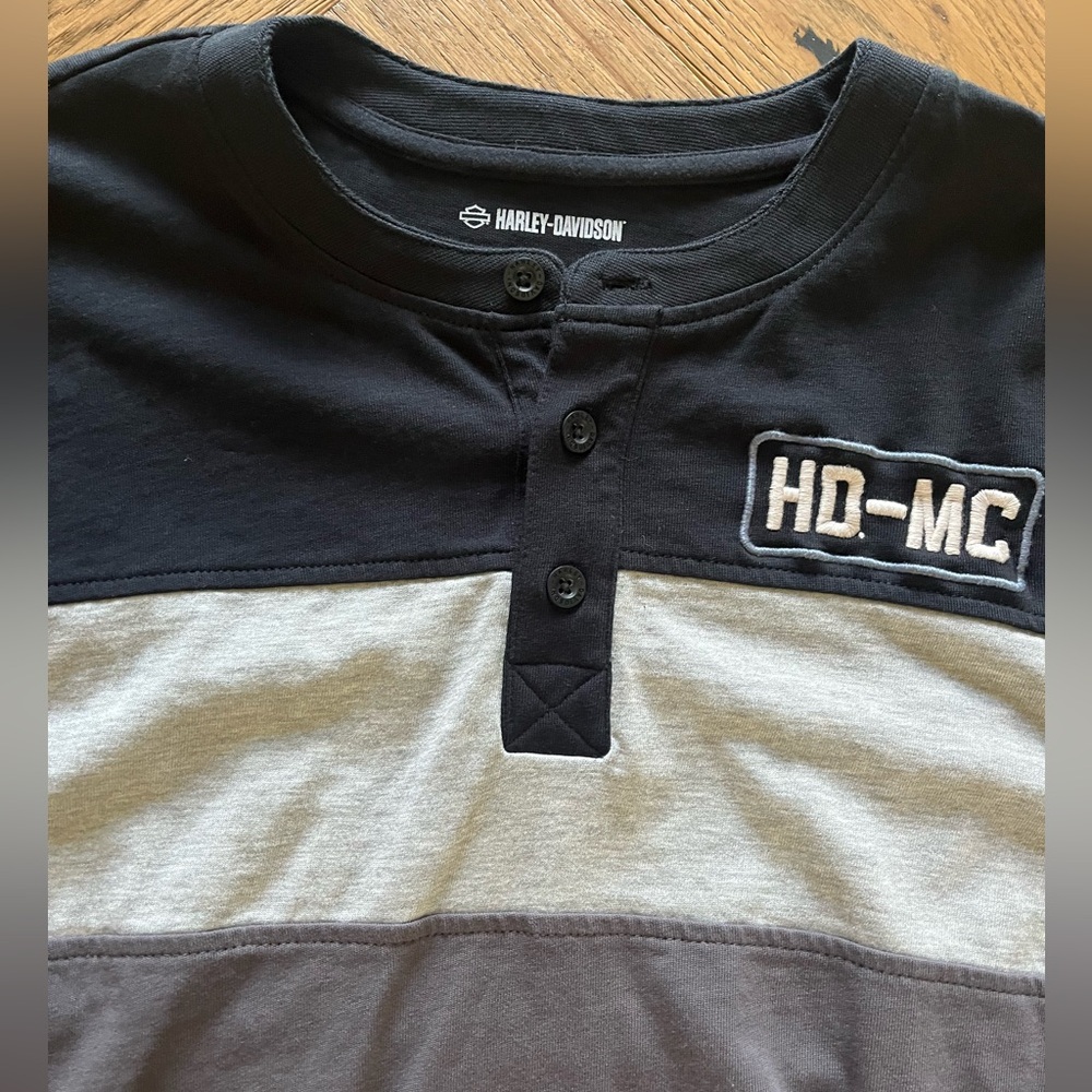 Harley Davidson Men’s Long Sleeved Henley Shirt - NWOT - Picture 3 of 7